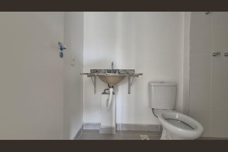 Apartamento à venda com 68m², 2 quartos e 1 vaga Apartamento à venda com 68m², 2 quartos e 1 vagaBanheiro