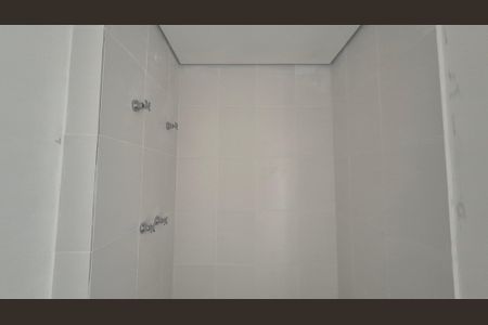 Apartamento à venda com 68m², 2 quartos e 1 vaga Apartamento à venda com 68m², 2 quartos e 1 vagaBanheiro da suíte