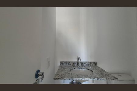 Apartamento à venda com 68m², 2 quartos e 1 vaga Apartamento à venda com 68m², 2 quartos e 1 vagaBanheiro