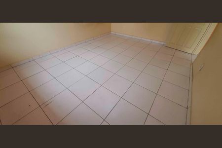 Quarto 1 de casa para alugar com 3 quartos, 80m² em Bussocaba, Osasco