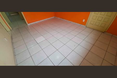 Sala de casa para alugar com 3 quartos, 80m² em Bussocaba, Osasco