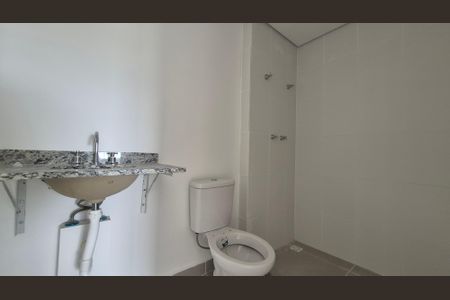 Apartamento à venda com 70m², 2 quartos e 2 vagasBanheiro da suíte