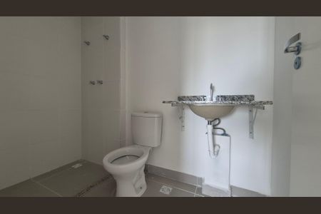 Apartamento à venda com 70m², 2 quartos e 2 vagasBanheiro da suíte