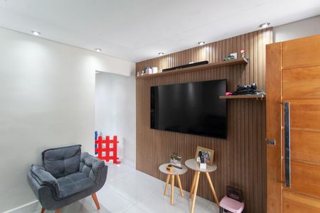 Casa à venda com 127m², 3 quartos e 2 vagas Casa à venda com 127m², 3 quartos e 2 vagasSala