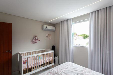 Casa à venda com 127m², 3 quartos e 2 vagas Casa à venda com 127m², 3 quartos e 2 vagasQuarto 1