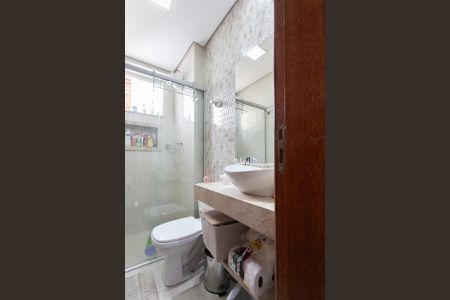 Casa à venda com 127m², 3 quartos e 2 vagas Casa à venda com 127m², 3 quartos e 2 vagasBanheiro Social 1