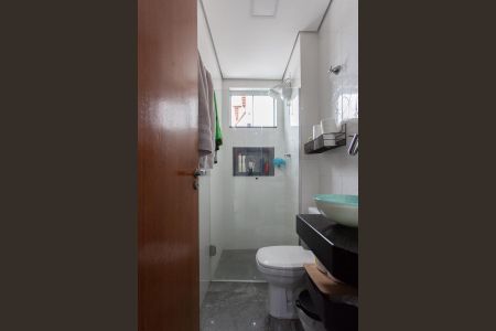 Casa à venda com 127m², 3 quartos e 2 vagas Casa à venda com 127m², 3 quartos e 2 vagasBanheiro Social 2