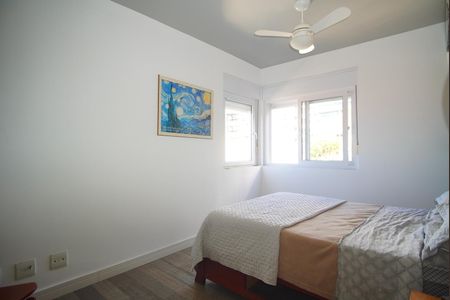 Suíte 1 de apartamento para alugar com 2 quartos, 80m² em Rio Branco, Porto Alegre