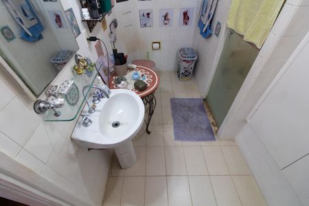 Apartamento à venda com 98m², 3 quartos e 1 vaga Apartamento à venda com 98m², 3 quartos e 1 vagaBanheiro