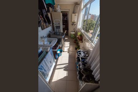 Apartamento à venda com 98m², 3 quartos e 1 vaga Apartamento à venda com 98m², 3 quartos e 1 vagaÁrea de Serviço