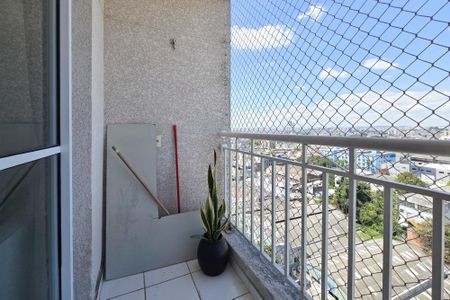 Apartamento à venda com 61m², 2 quartos e 1 vaga Apartamento à venda com 61m², 2 quartos e 1 vagaSacada