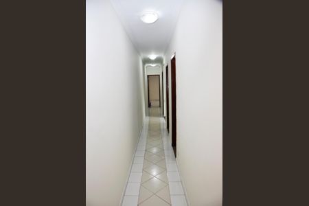 Casa à venda com 168m², 4 quartos e 4 vagasCorredor