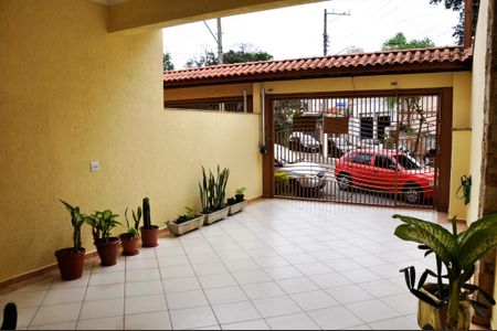 Casa à venda com 168m², 4 quartos e 4 vagasGaragem