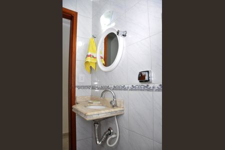 Casa à venda com 168m², 4 quartos e 4 vagasLavabo