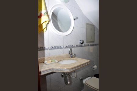 Casa à venda com 168m², 4 quartos e 4 vagasLavabo