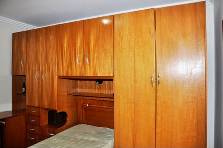 Casa à venda com 168m², 4 quartos e 4 vagasSuíte 2