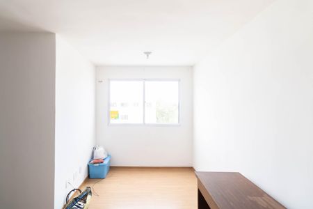 Sala de apartamento para alugar com 2 quartos, 41m² em Inhoaíba, Rio de Janeiro