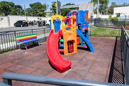 Apartamento para alugar com 41m², 2 quartos e sem vagaÁrea comum - Playground