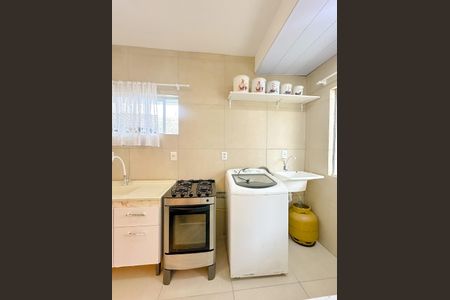 Apartamento para alugar com 65m², 2 quartos e 1 vagaCozinha