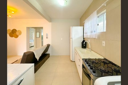 Apartamento para alugar com 65m², 2 quartos e 1 vagaCozinha