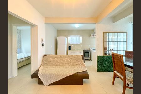 Sala de TV de apartamento para alugar com 2 quartos, 65m² em Ingleses Norte, Florianópolis