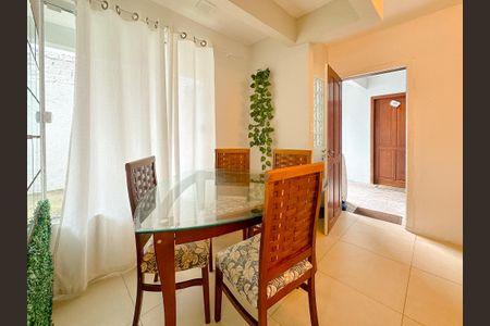 Apartamento para alugar com 65m², 2 quartos e 1 vagaSala de Jantar