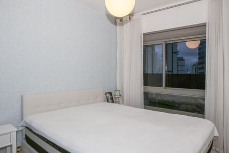 Apartamento à venda com 69m², 2 quartos e 3 vagas Apartamento à venda com 69m², 2 quartos e 3 vagasSuíte