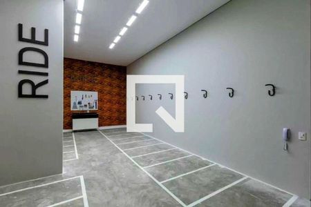 Apartamento à venda com 69m², 2 quartos e 3 vagas Apartamento à venda com 69m², 2 quartos e 3 vagasBicicletário