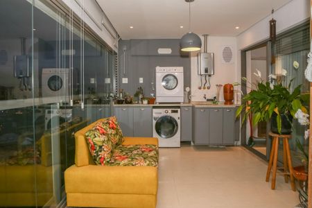 Apartamento à venda com 69m², 2 quartos e 3 vagas Apartamento à venda com 69m², 2 quartos e 3 vagasSacada
