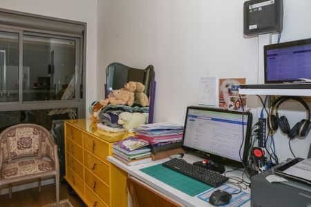 Apartamento à venda com 69m², 2 quartos e 3 vagas Apartamento à venda com 69m², 2 quartos e 3 vagasQuarto