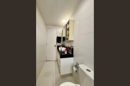 Apartamento à venda com 95m², 2 quartos e 1 vagaBanheiro da Suíte 2