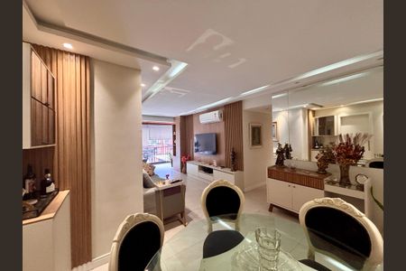 Apartamento à venda com 95m², 2 quartos e 1 vagaSala