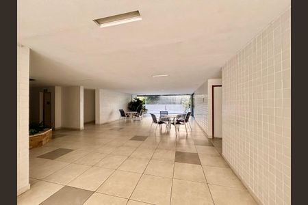 Apartamento à venda com 95m², 2 quartos e 1 vagaÁrea comum