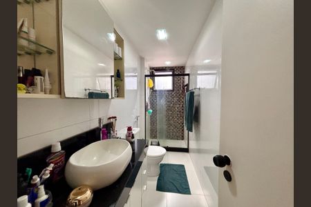 Apartamento à venda com 95m², 2 quartos e 1 vagaBanheiro da Suíte 2