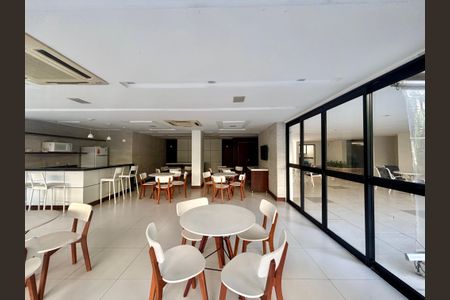 Apartamento à venda com 95m², 2 quartos e 1 vagaÁrea comum