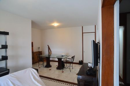 Sala de apartamento à venda com 1 quarto, 65m² em Barra da Tijuca, Rio de Janeiro