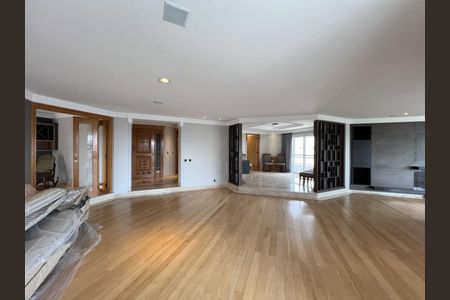 Apartamento à venda com 370m², 4 quartos e 5 vagas