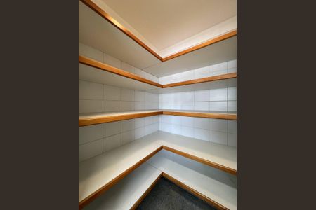 Apartamento à venda com 370m², 4 quartos e 5 vagas