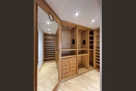 Apartamento à venda com 370m², 4 quartos e 5 vagas