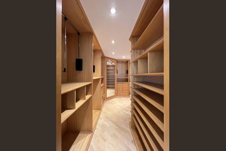 Apartamento à venda com 370m², 4 quartos e 5 vagas