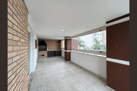 Apartamento à venda com 261m², 4 quartos e 4 vagas