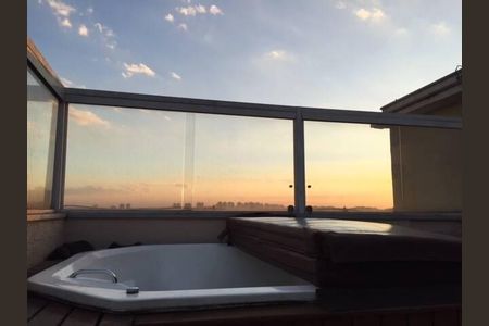 Apartamento à venda com 1 quarto, 109m² em Jardim Monte Kemel, São Paulo