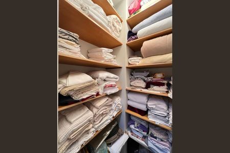 Apartamento à venda com 238m², 3 quartos e 4 vagas