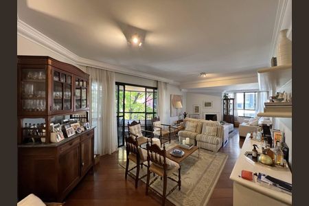 Apartamento à venda com 238m², 3 quartos e 4 vagas