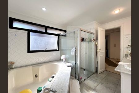 Apartamento à venda com 238m², 3 quartos e 4 vagas