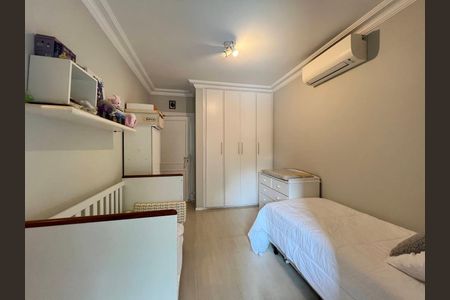 Apartamento à venda com 238m², 3 quartos e 4 vagas