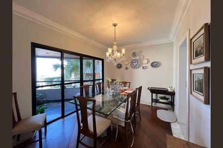 Apartamento à venda com 238m², 3 quartos e 4 vagas