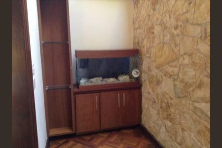 Casa à venda com 600m², 3 quartos e sem vaga