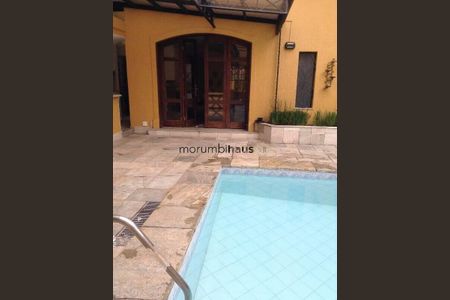 Casa à venda com 600m², 3 quartos e sem vaga