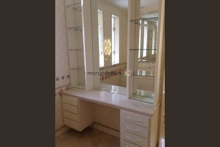 Casa à venda com 600m², 3 quartos e sem vaga